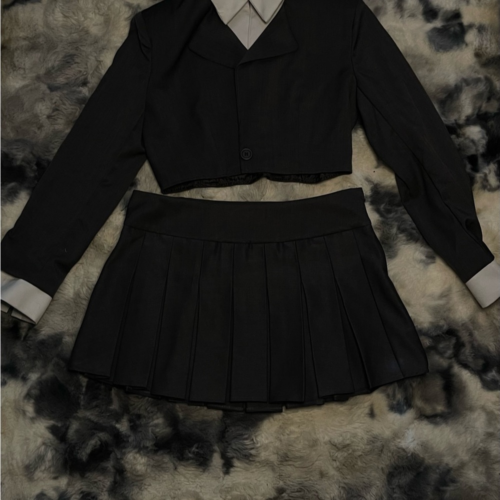 Elegant Black Two-Piece Women's Set